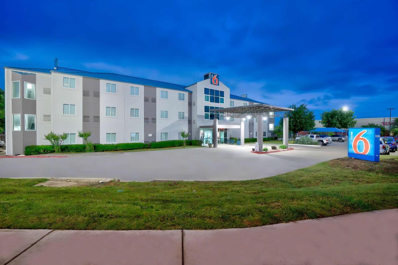 Motel 6-Benbrook, Tx - Fort Worth Экстерьер фото